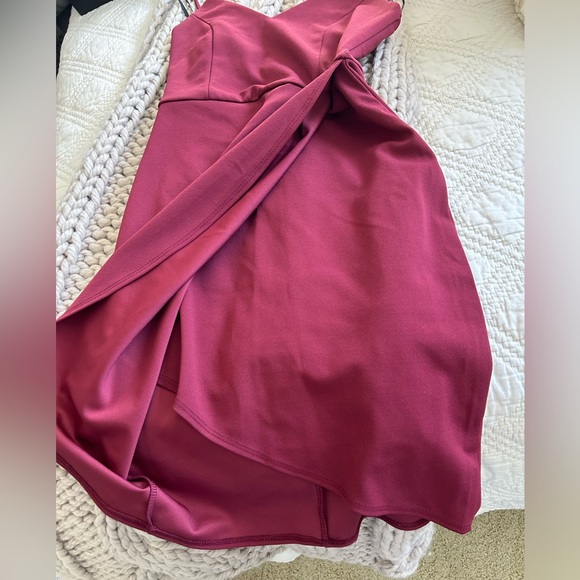 NWOT- Lulu’s- Forever Your Girl Wine Red Bodycon Dress- Size Small - Picture 8 of 12